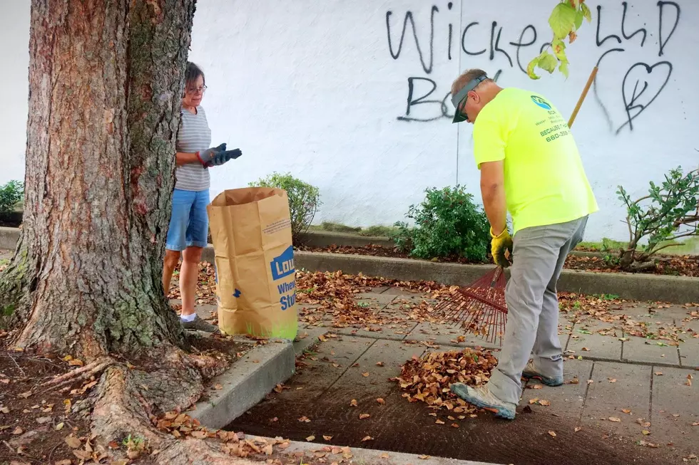 ‘Operation Beautification’ Draws 30 Volunteers to Downtown Sedalia