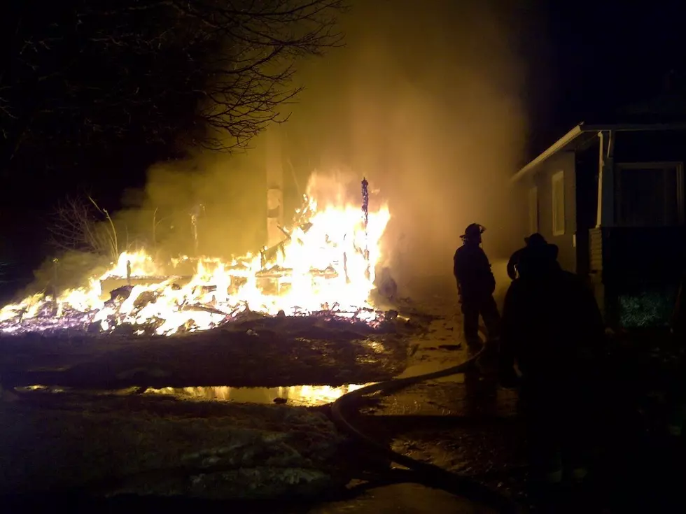 9 People in House Next to Abandoned House Fire