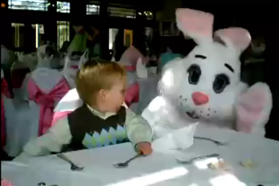 Cute Kids Getting Scared of the Easter Bunny [VIDEOS]
