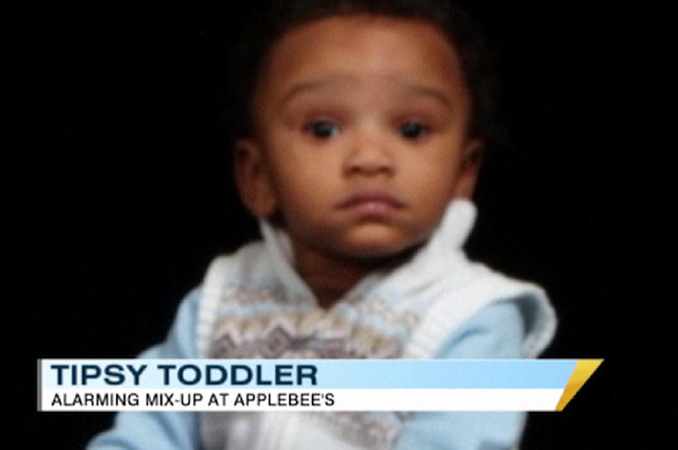 Waiter Serves Toddler Alcohol Instead of Apple Juice [VIDEO]