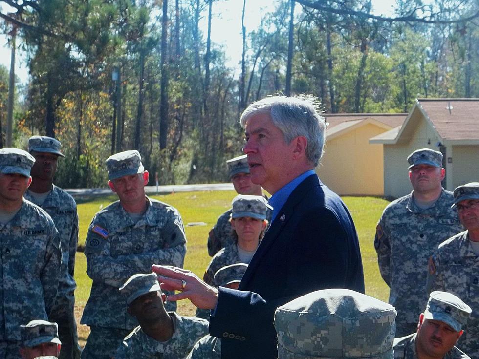 Governor Snyder Meets with Troops over Thanksgiving