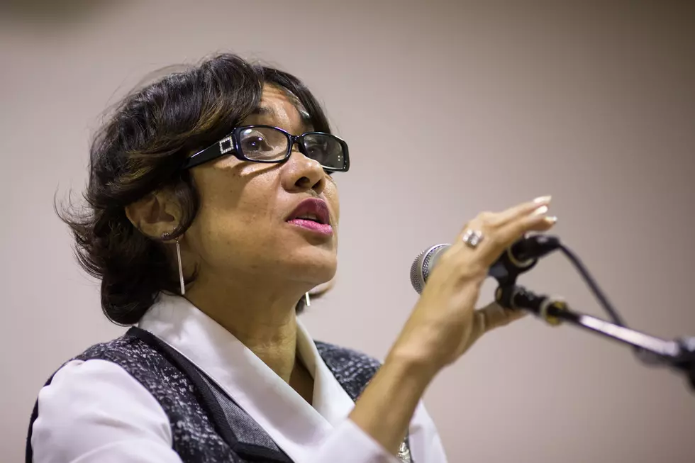 Flint Mayor Labels Opponents as Racists