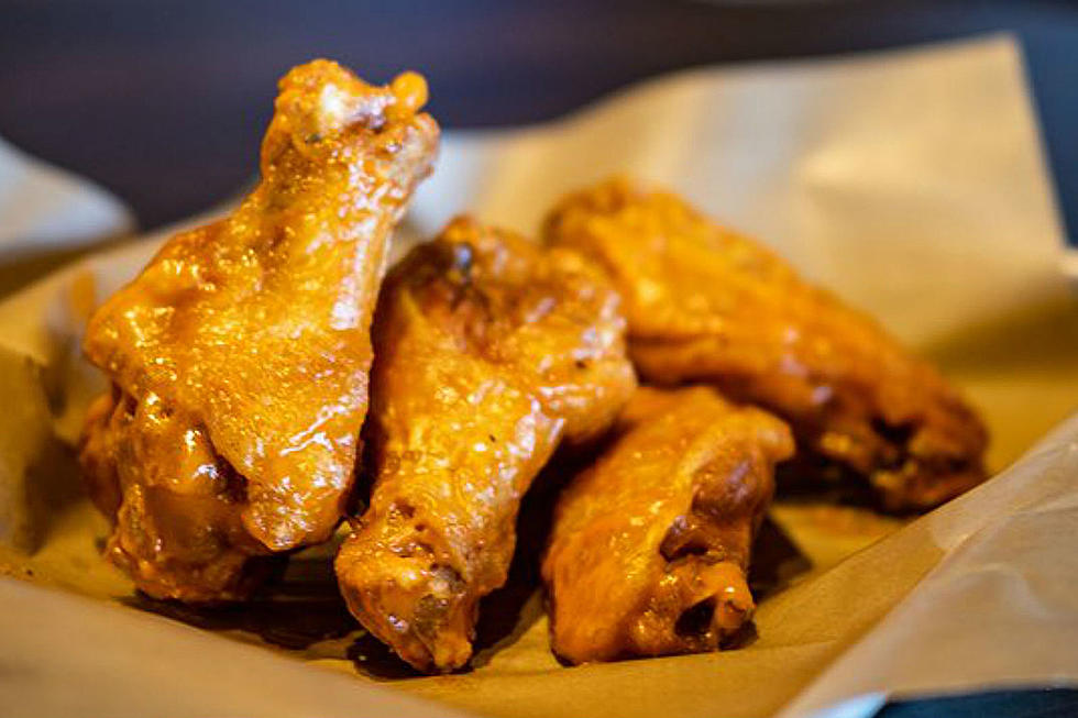 Buffalo Wild Wings Will Give Away Free Wings if the Super Bowl Goes Into OT