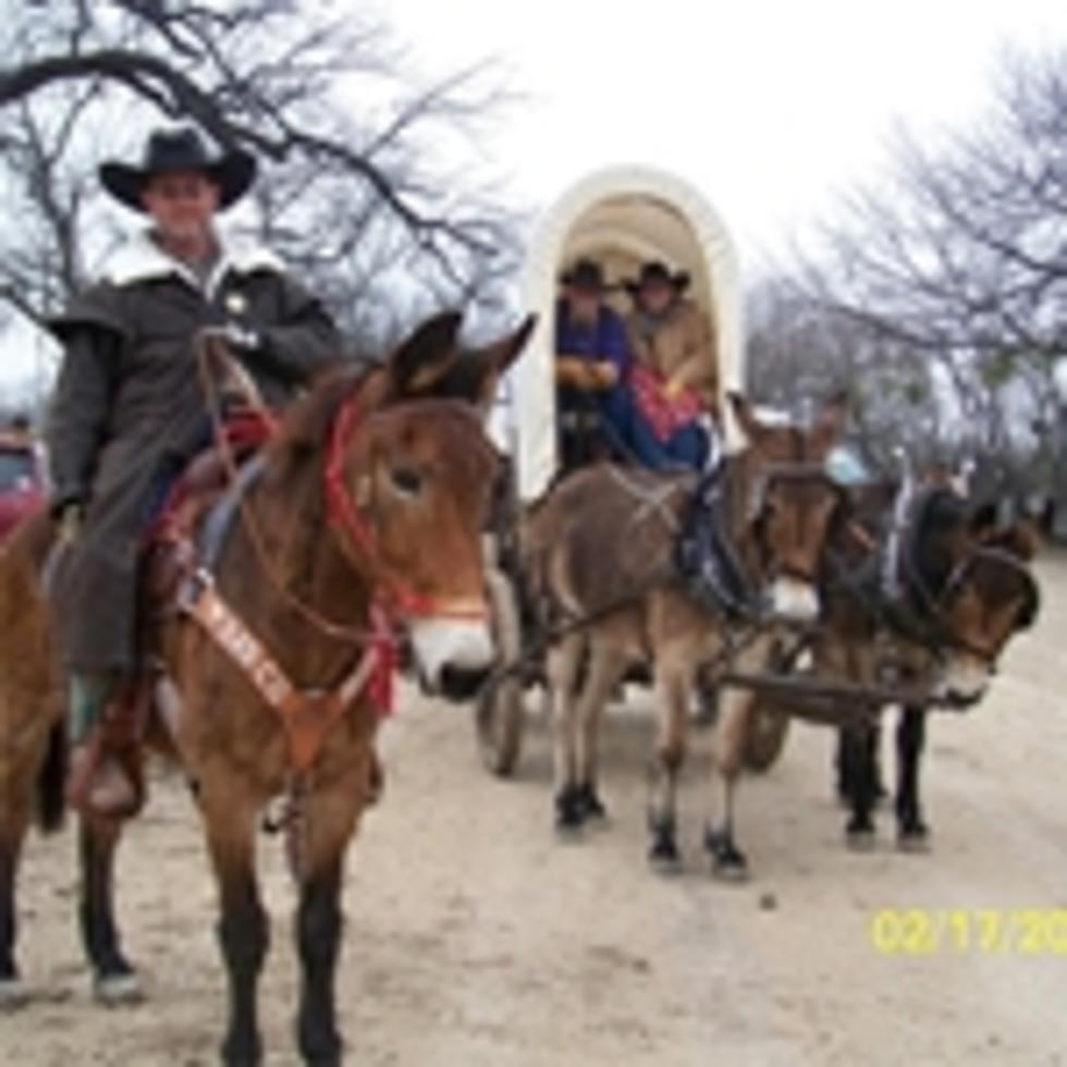 The Santa Fe Trail Riders Arrive