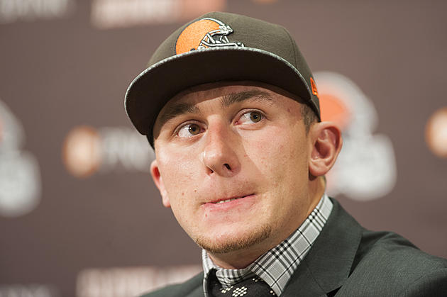 Johnny Manziel Available For Selfies For A Price
