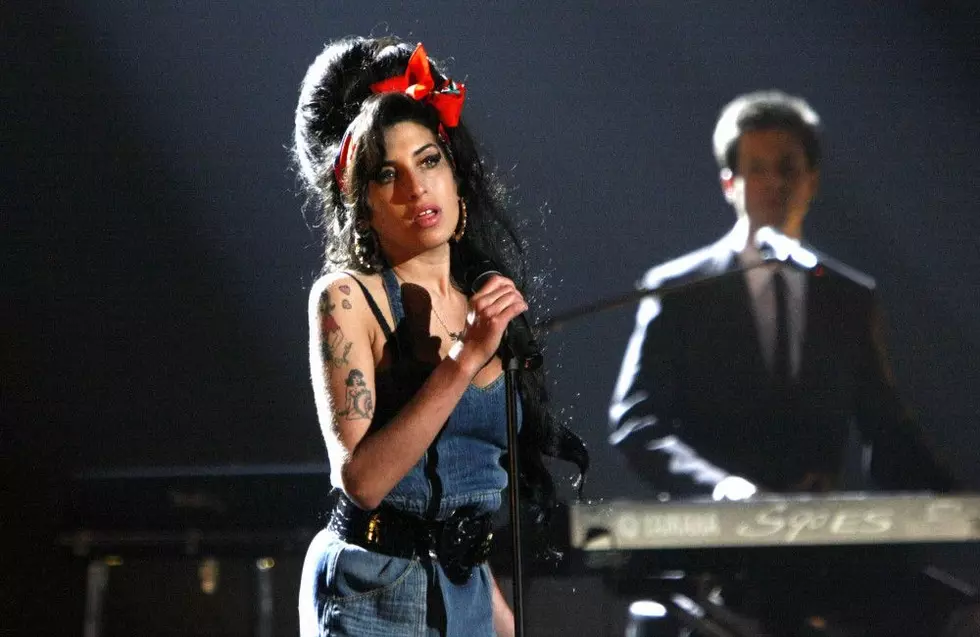 Amy Winehouse’s dad ordered to pay £1m to singer’s friends after losing court bid