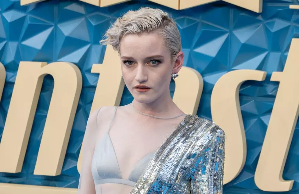 Julia Garner ‘splits from husband’ Mark Foster