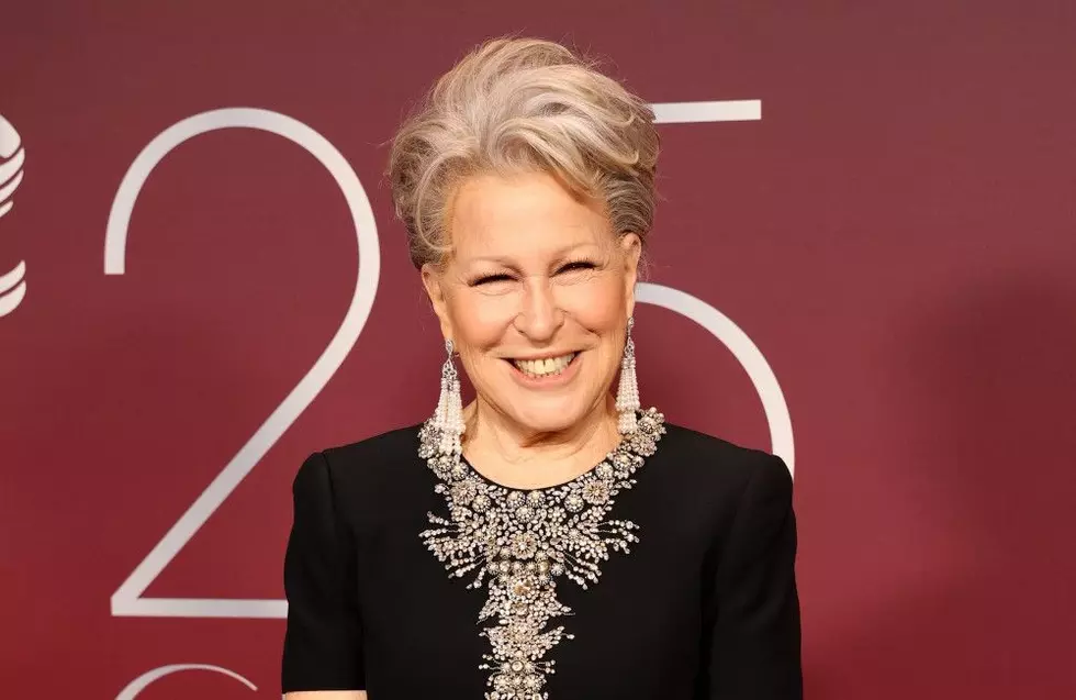 Bette Midler pays tribute to filmmaker Mark Rydell after his death aged 97