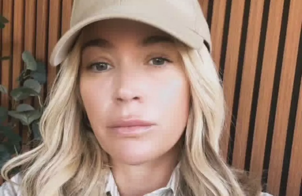 Teddi Mellencamp reveals wig options as hair grows back following treatment for stage 4 cancer