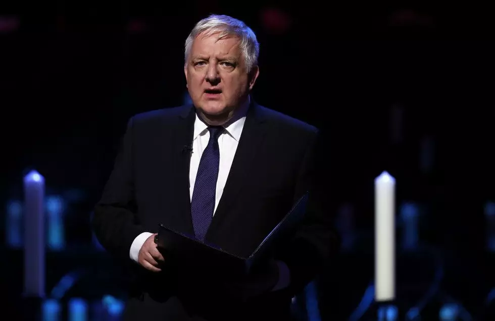 Sir Simon Russell Beale offers health update amid cancer battle