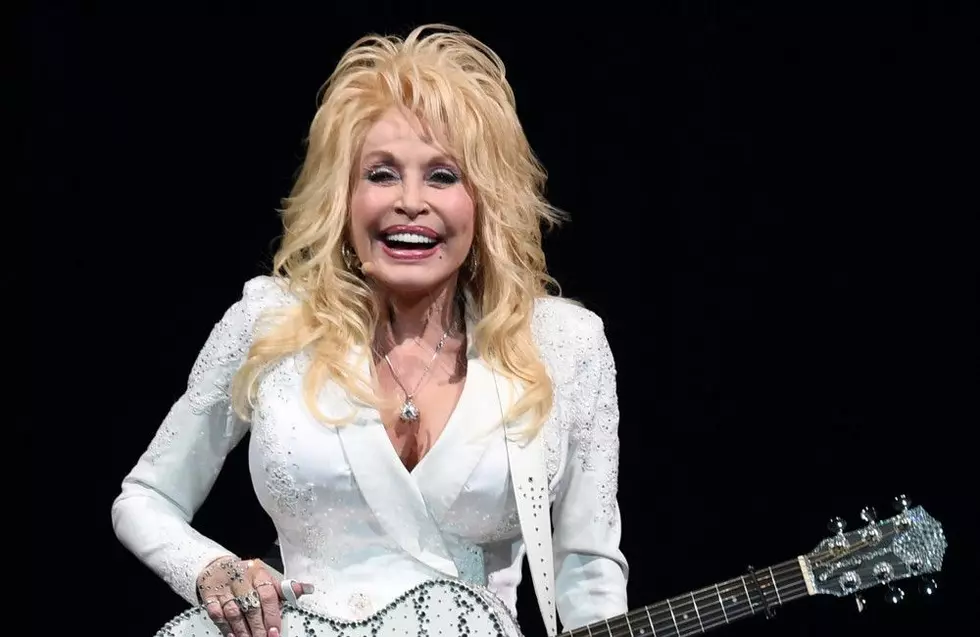 Petition to rename Nashville International Airport to Dolly Parton International Airport gets over 100,000 signatures