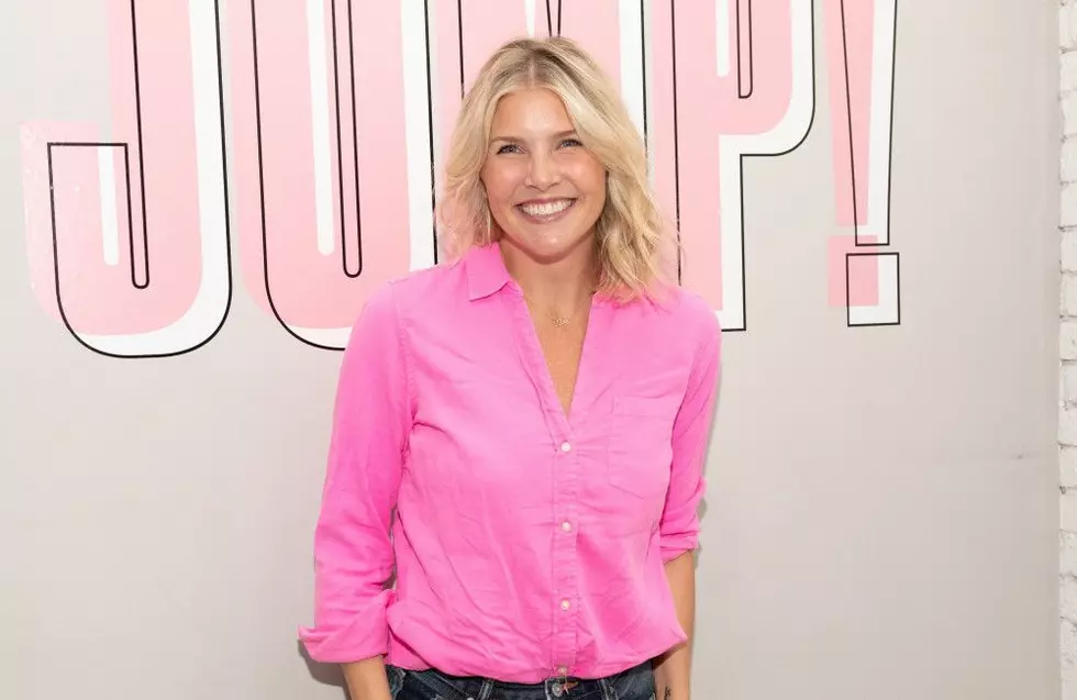 TV star Amanda Kloots is looking for love