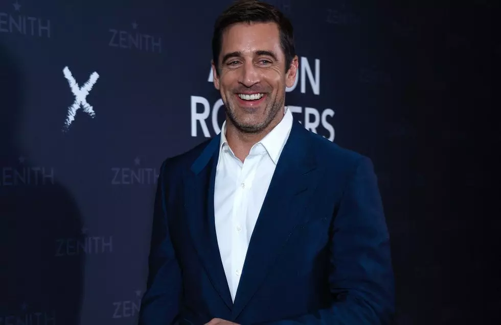Aaron Rodgers will ‘never’ post family photos following reconciliation
