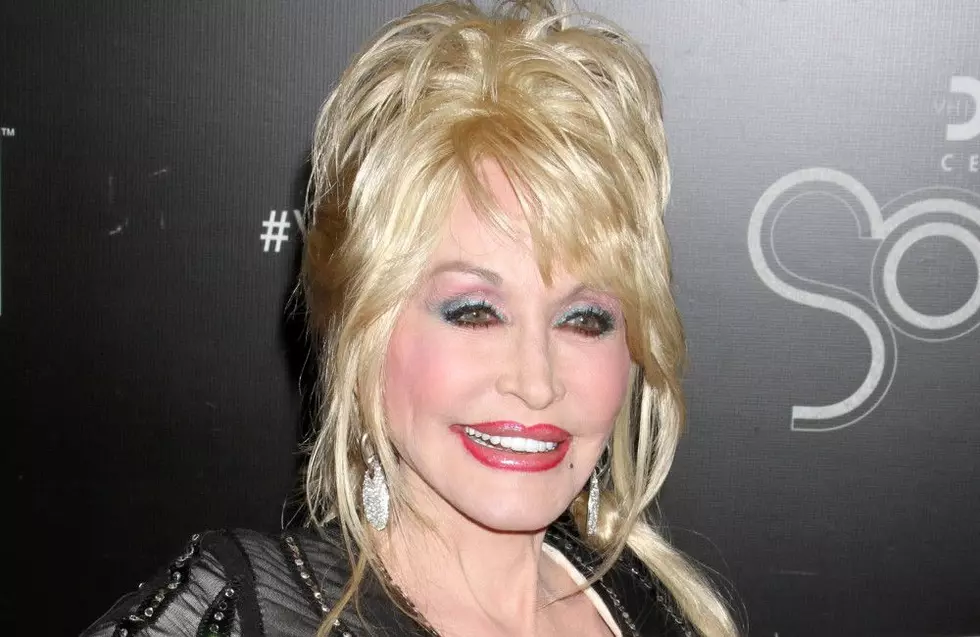 Dolly Parton’s sister explains why she kept cancer battle secret