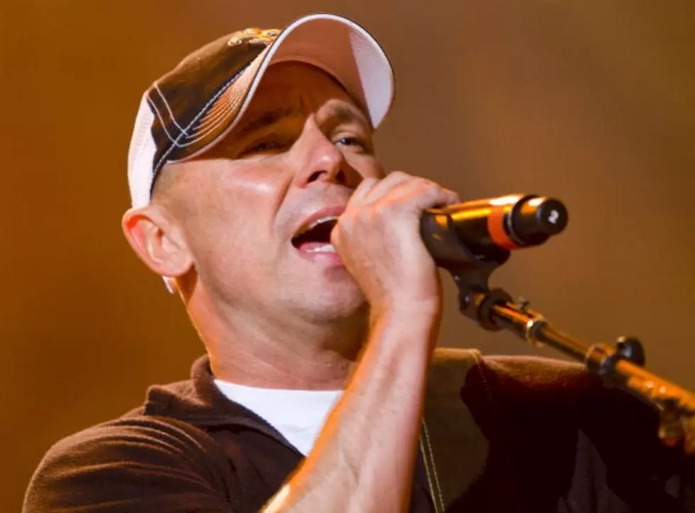 Hurricane Irene Forces Kenny Chesney To Reschedule Concert