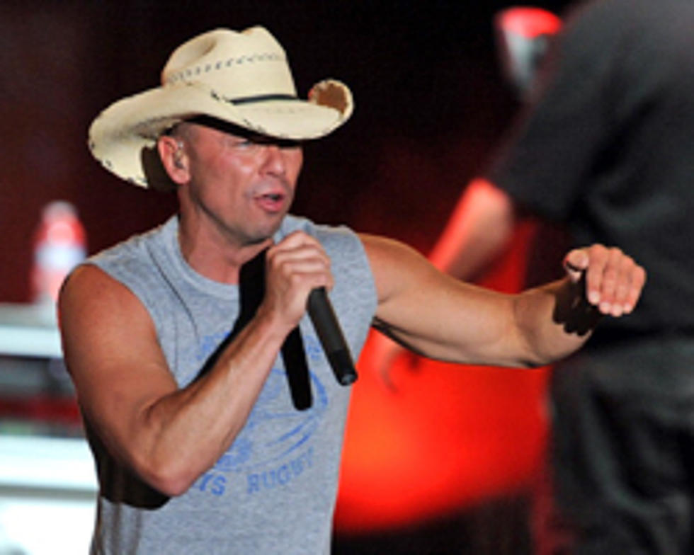 Hurricane Irene Forces Kenny Chesney To Reschedule Concert