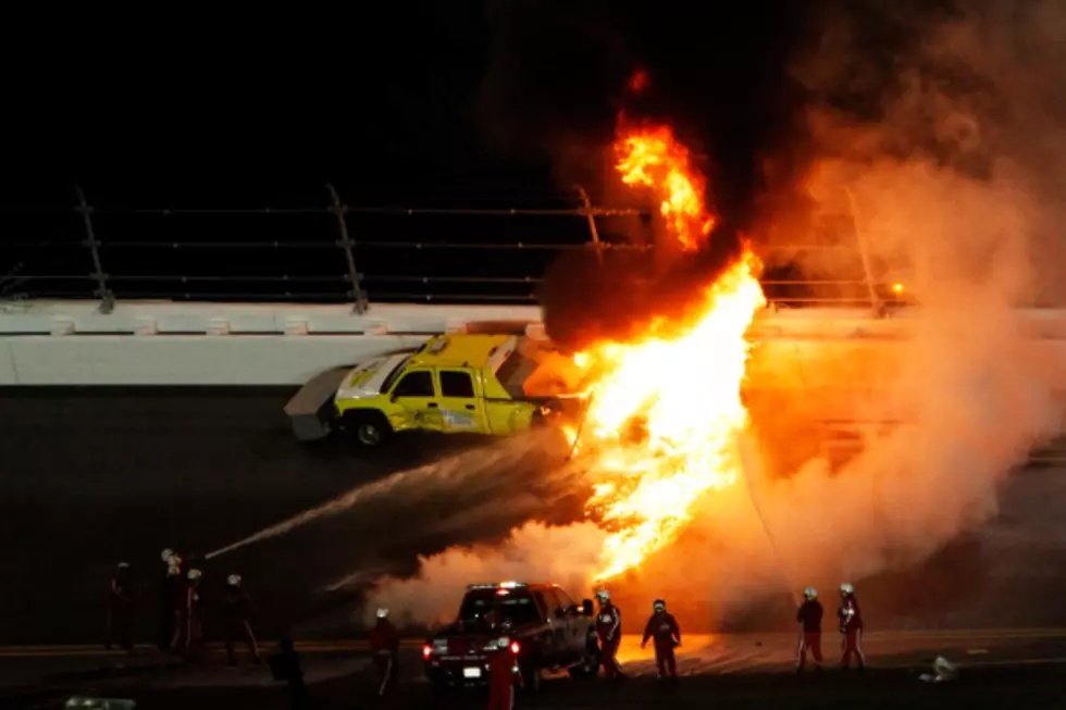 Fiery Crash Halts Daytona 500 For 2 Hours – Kenseth Wins Race [PICTURES]