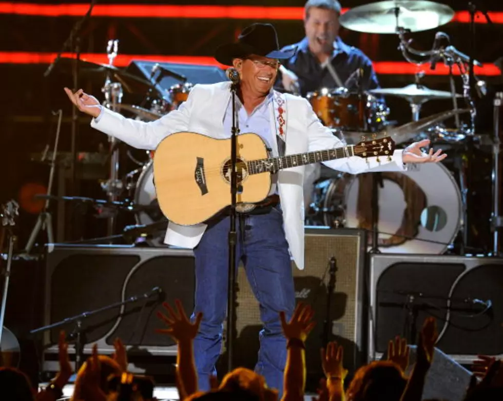 George Strait to Stop Touring &#8211; The Cowboy Rides Away