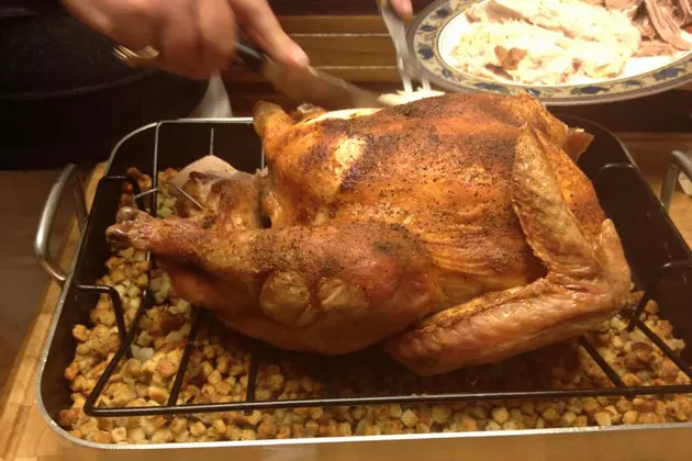 Video Shows You How to Carve a Turkey Like a Champ [VIDEO]
