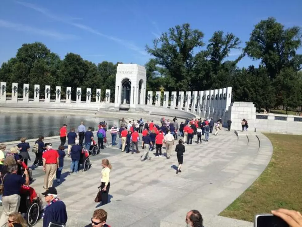Mississippi Honor Flight Vets Knock Down Barriers And Visit War Memorials Anyway