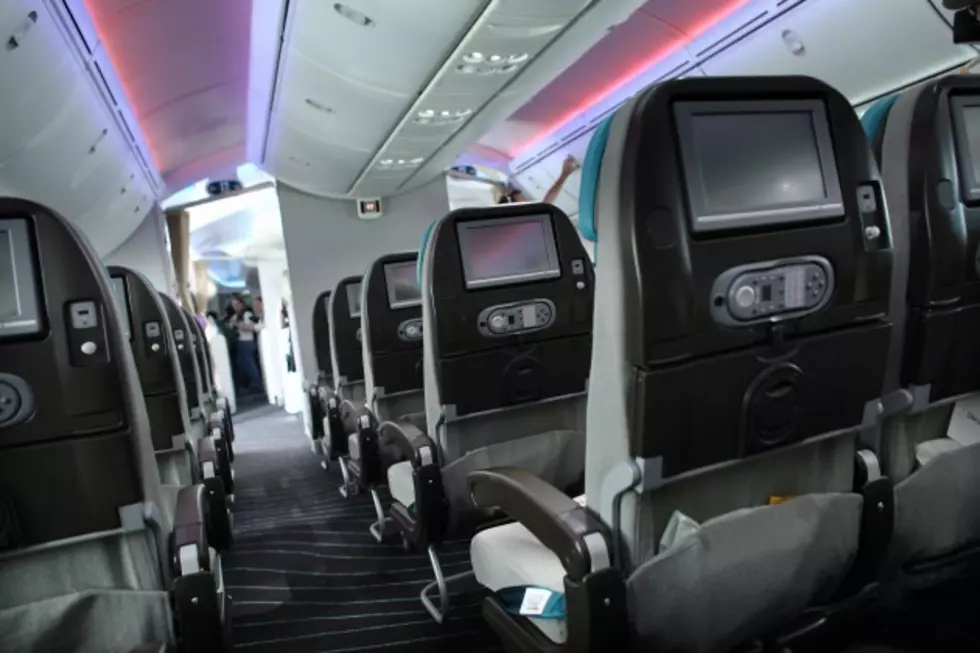 Should You Be Able to Recline Your Seat on an Airplane? [POLL]