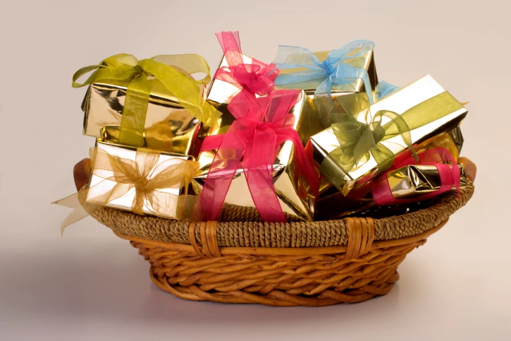 Gift Baskets, Unique Gift Ideas, Fruit Baskets at Rs 300/piece | Corporate  Gift Sets in Delhi | ID: 2912870391