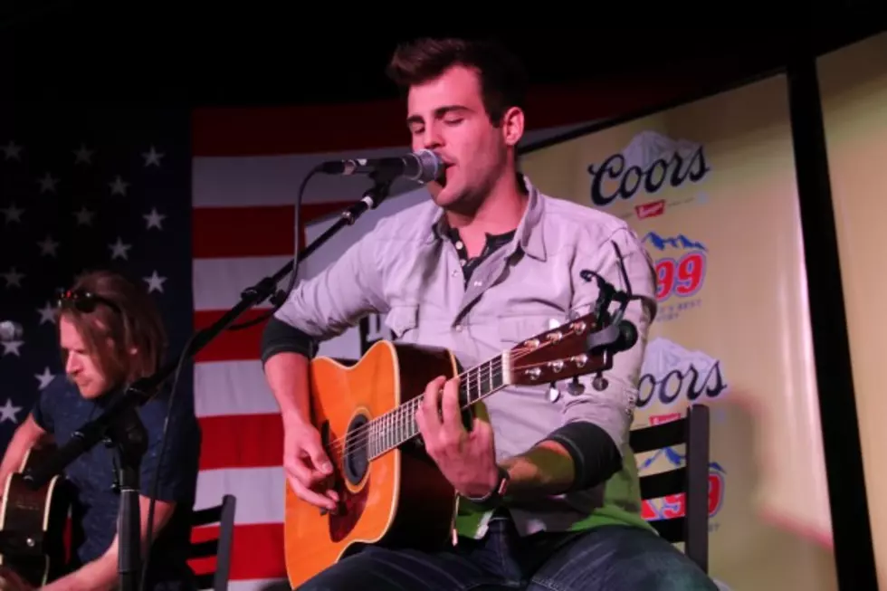 Jackie Lee Shares &#8220;Headphones&#8221; With New From Nashville Crowd at Boot Grill [PICTURES &#8211; VIDEO]