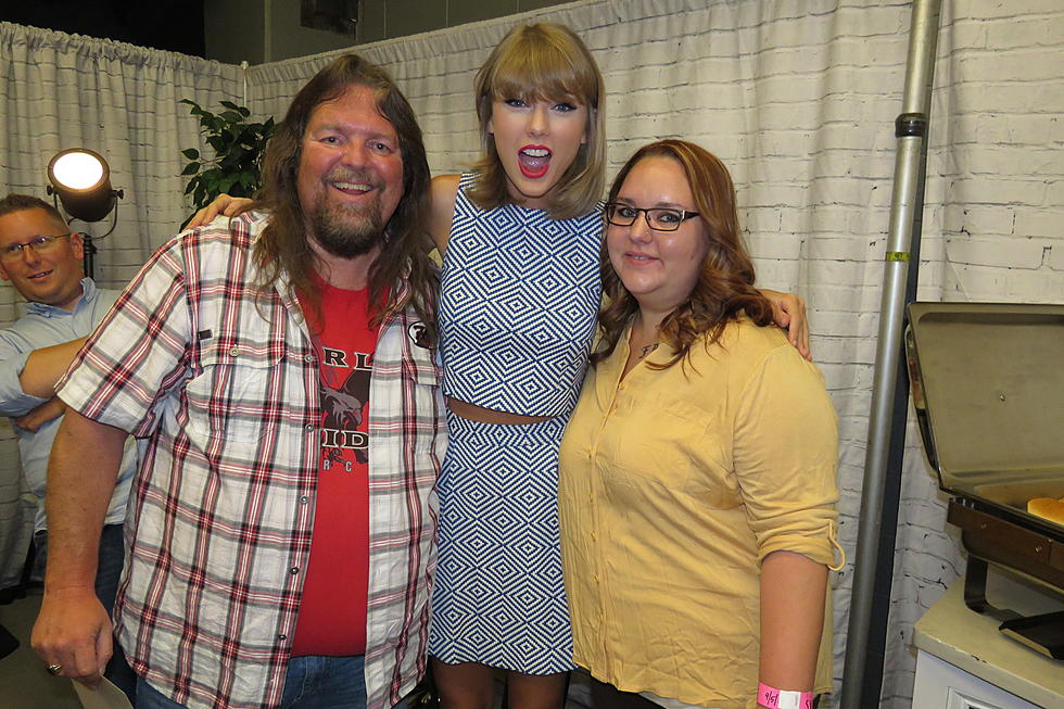 Taylor Swift Loves Her Fans and Brian Has a Handwritten Card to Prove It [PICTURES]