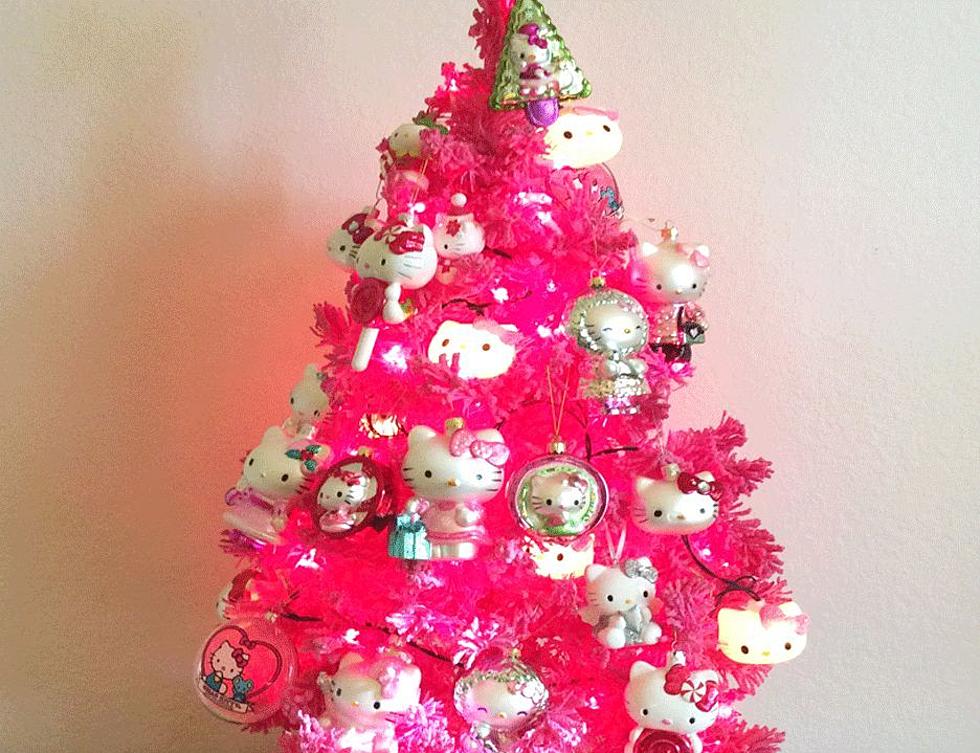 Teacher Ordered to Remove Hello Kitty Christmas Tree