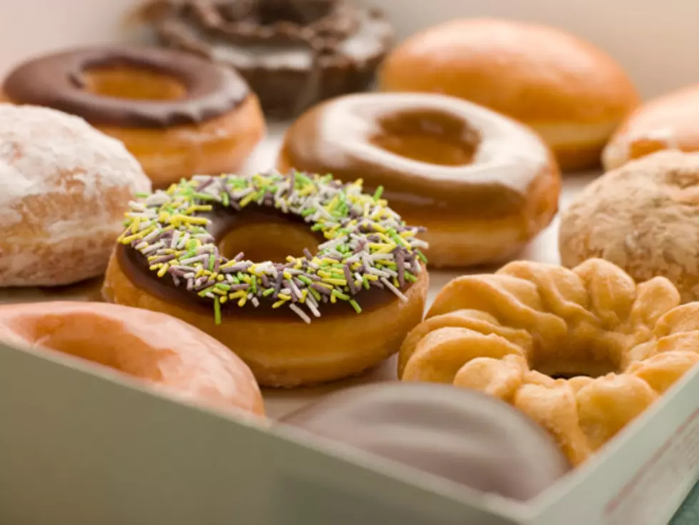 Denver Doughnut Shops Give Free Doughnuts to Healthcare Workers