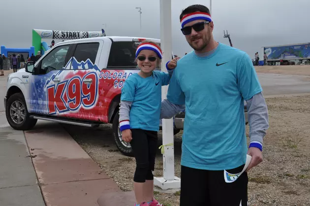 It Was a Team Effort at This Year&#8217;s Insane Inflatable 5k [PICTURES]