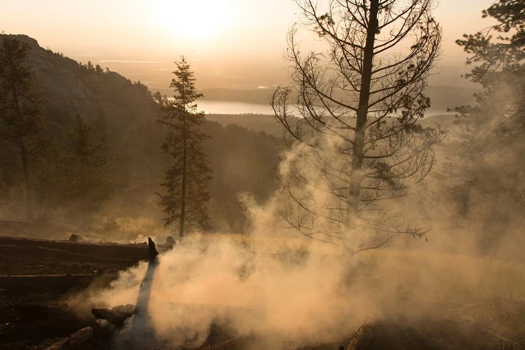 Arthur’s Rock Fire West of Fort Collins Started by Lightning [PICTURES]