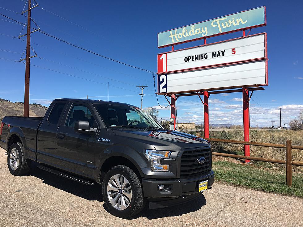 Fort Collins Holiday Twin Drive-In Warns of Fake Garth Brooks Tickets