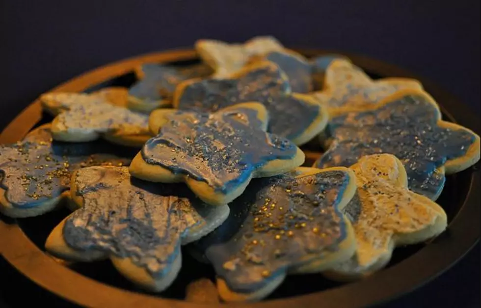 Why You Shouldn’t Eat the Raw Dough From Your Christmas Cookies