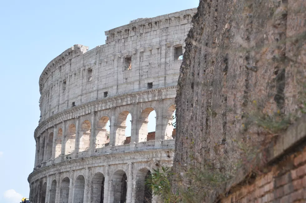 Two Americans in Italy – the Colosseum in Rome [PICTURES]