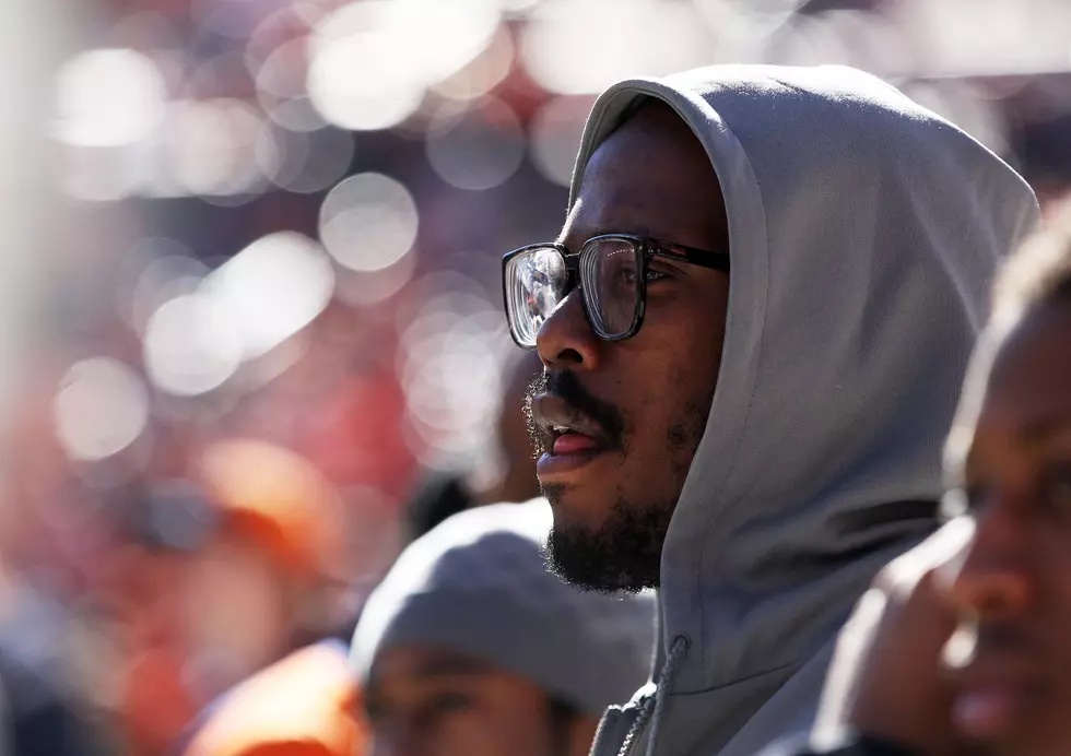 Here's What Von Miller's Last Day In Denver Looked & Sounded Like