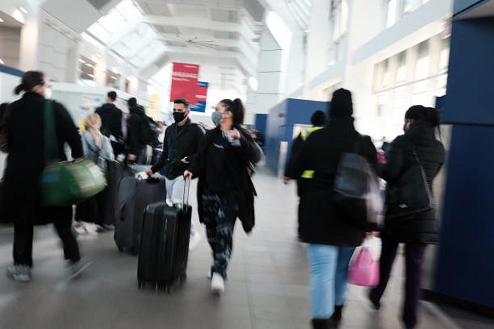 DIA Now Delivers Food Right To Your Gate