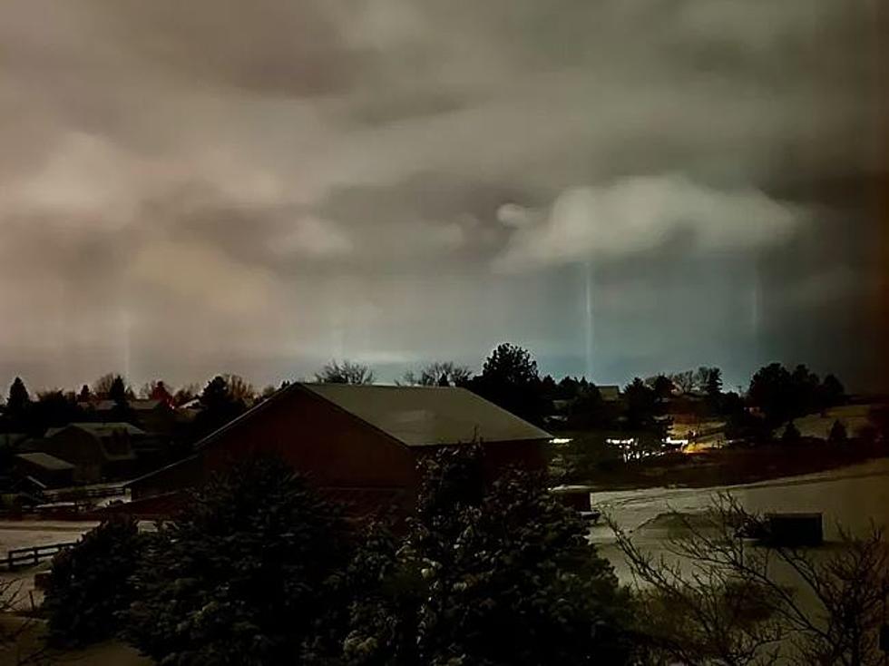 Extremely Rare Light Pillars Seen in the Skies Over Colorado