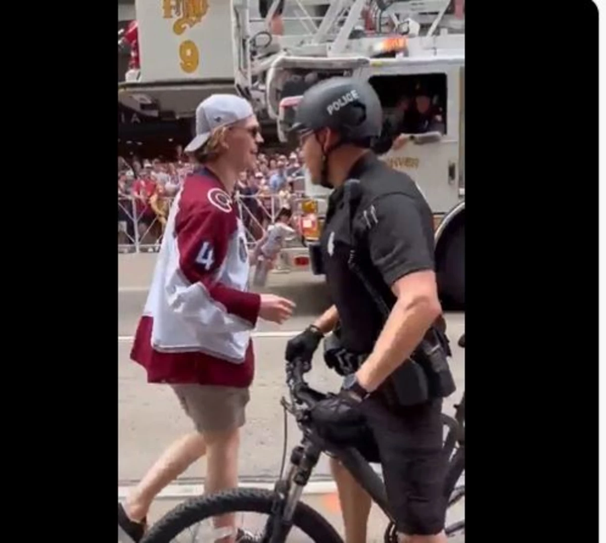 Police officer mistakes Bowen Byram for fan at Stanley Cup parade
