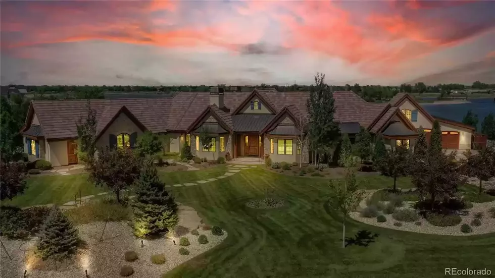 Take a Glimpse Inside This Colorado Waterfront Mansion