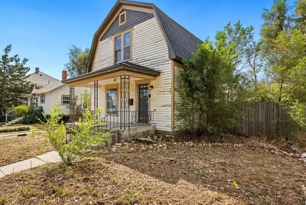 117-Year-Old Barn-Style House in Colorado is Pretty Affordable