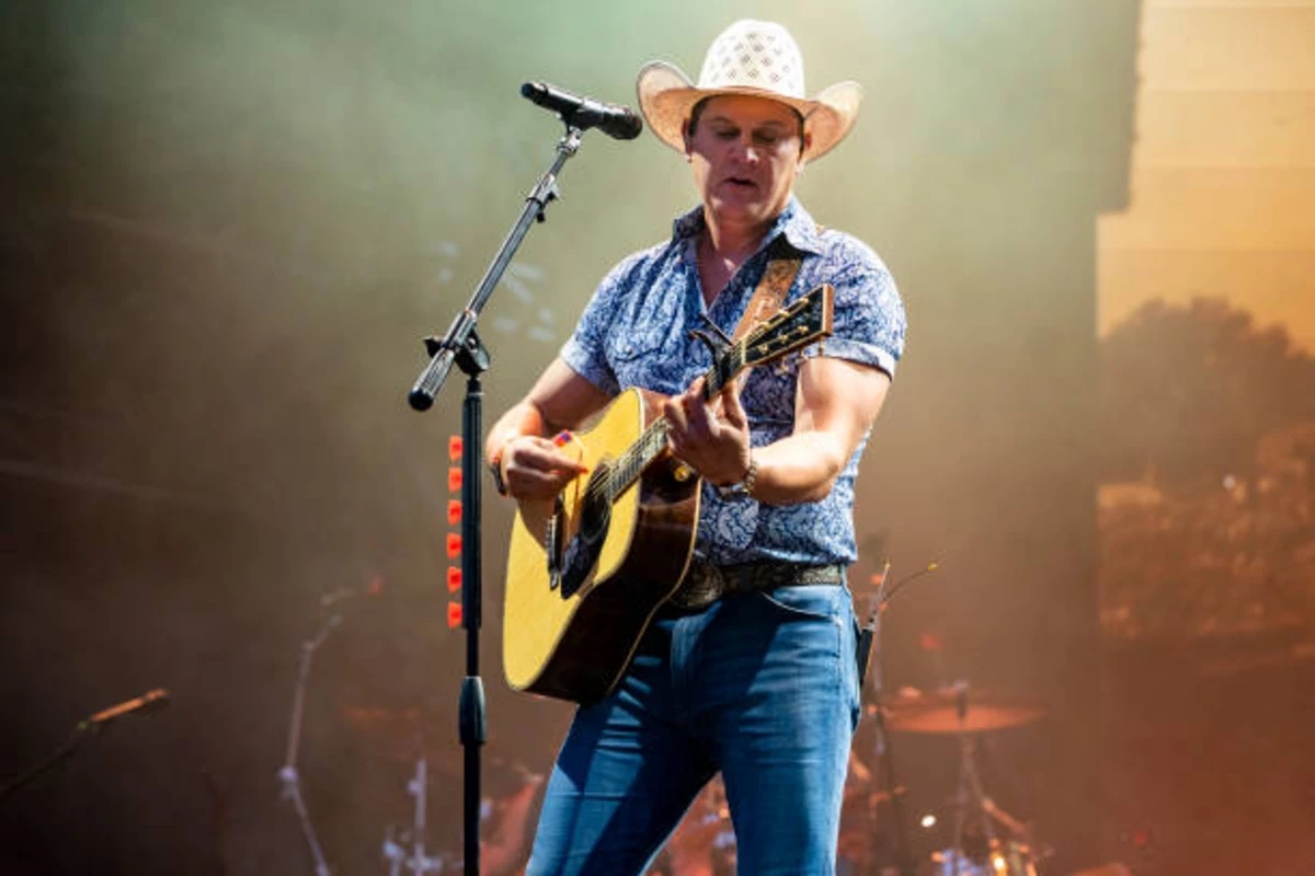 Jon Pardi To Play At Colorado's Red Rocks Amphitheatre In 2023