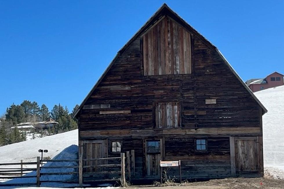 What’s the History Behind This Iconic Colorado Barn?