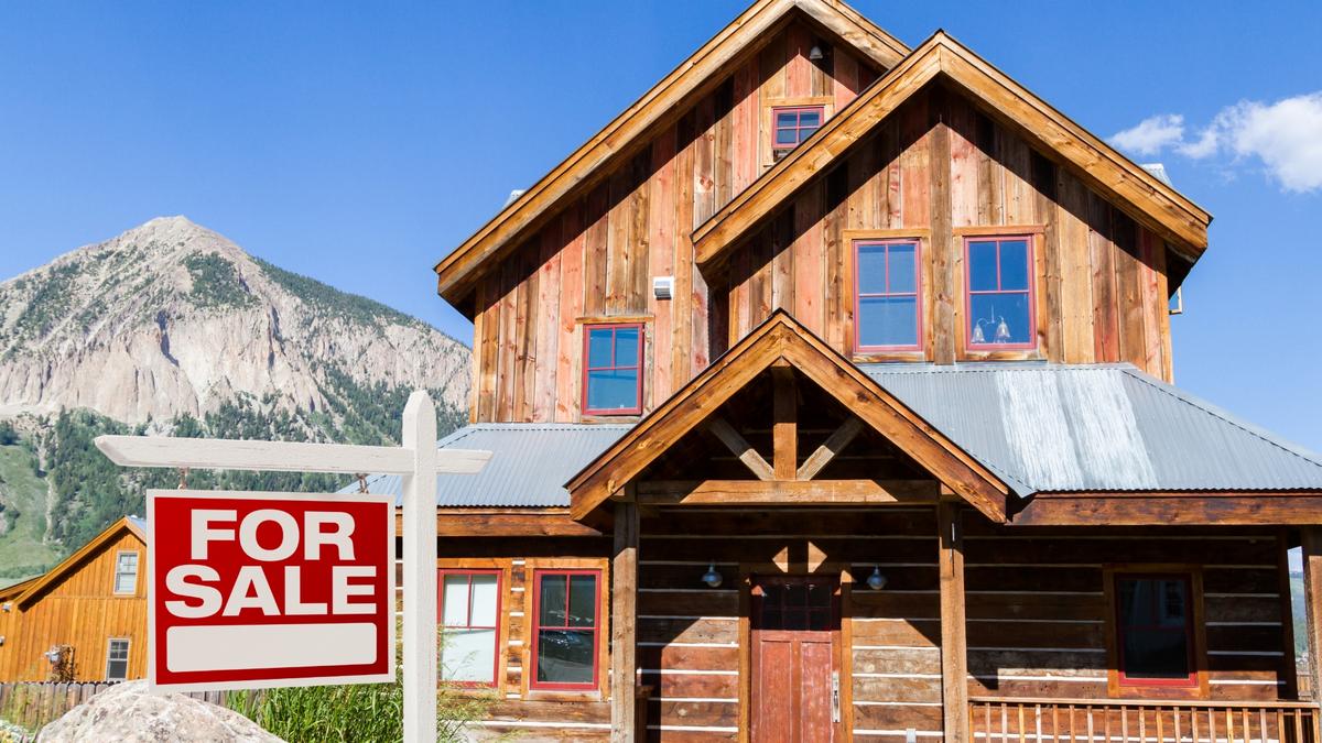 Best Colorado Cities to Buy a Home in 2025 — See the Rankings