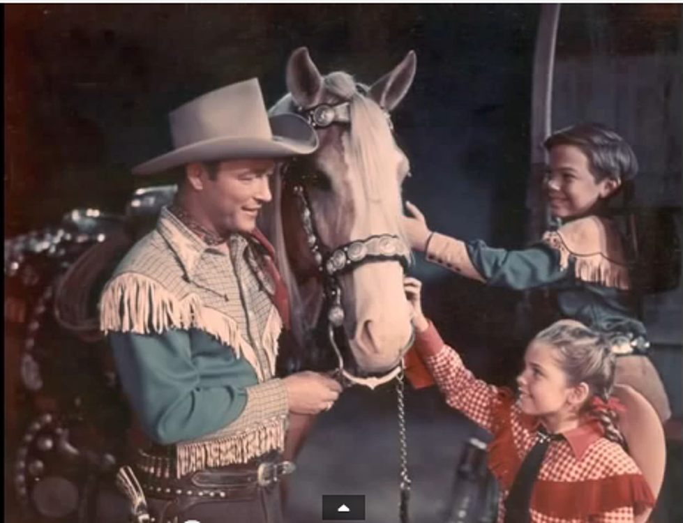 It&#8217;s a Family Affair When Country Music Hall of Famer Roy Rogers Brings Dale and the Kids to the Perry Como Show