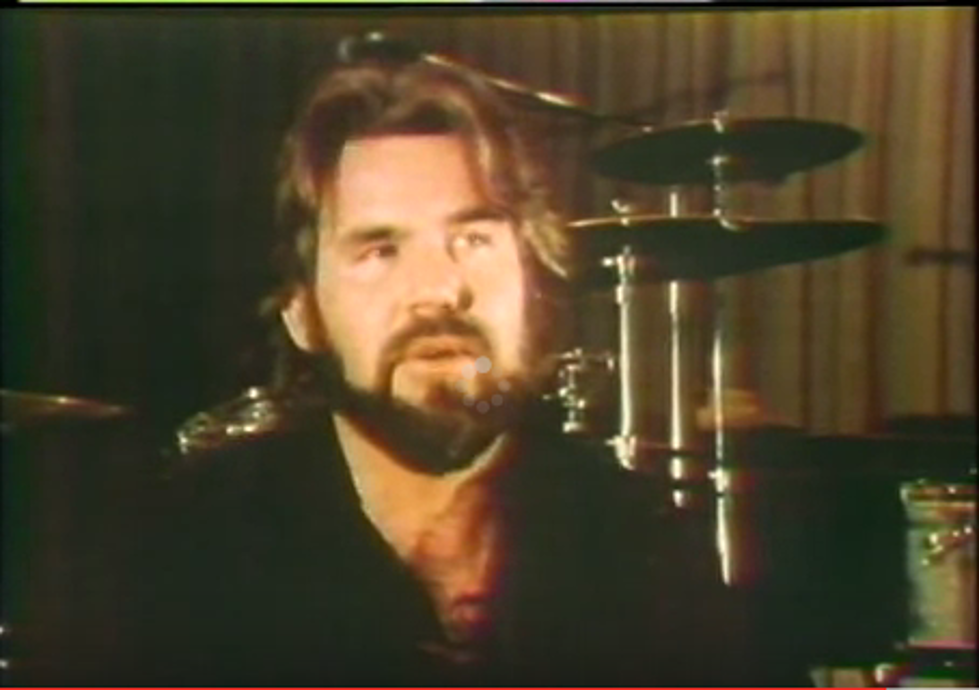 Before Kenny Rogers Was ‘The Gambler’ He Was Singing Lead for the First Edition