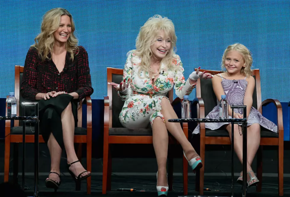 &#8216;Dolly Parton&#8217;s Coat of Many Colors&#8217; Airs December 10 at 8 PM On NBC.
