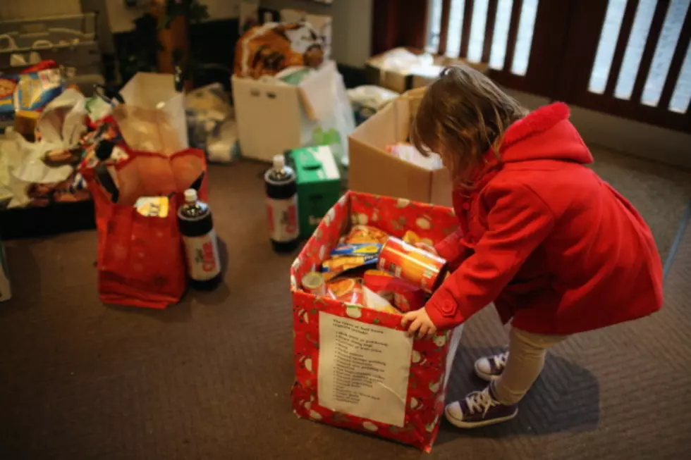Sioux Falls Cares Spreads Christmas Cheer to Hundreds of Families