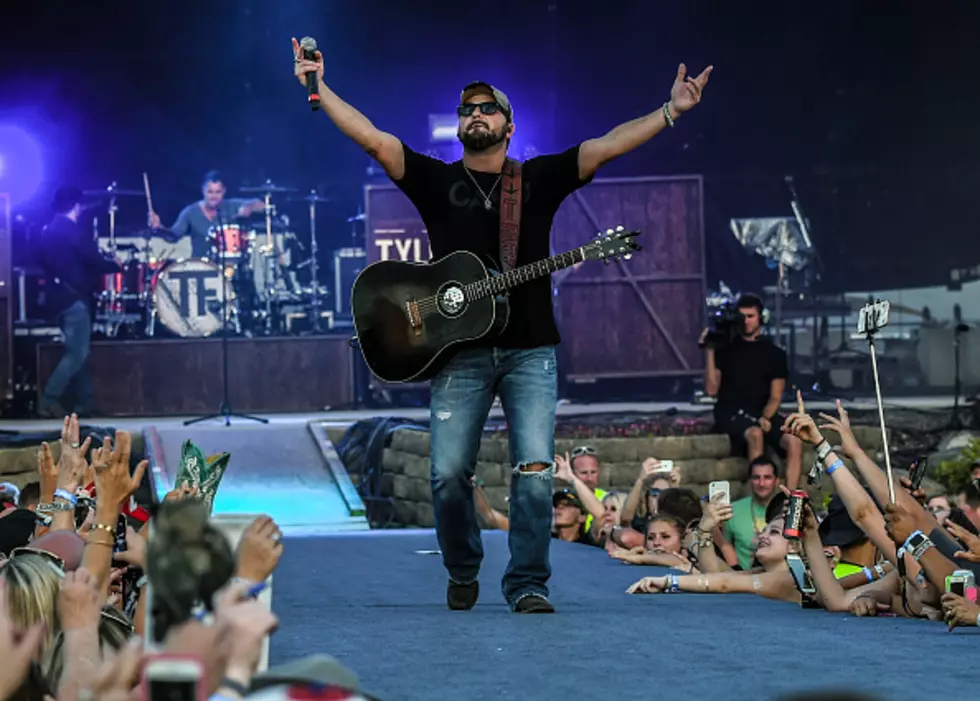 Tyler Farr Silenced After Vocal Chord Surgery