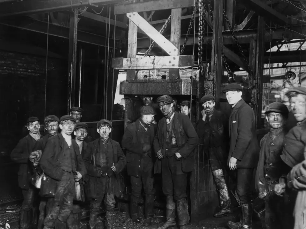 Pit Workers